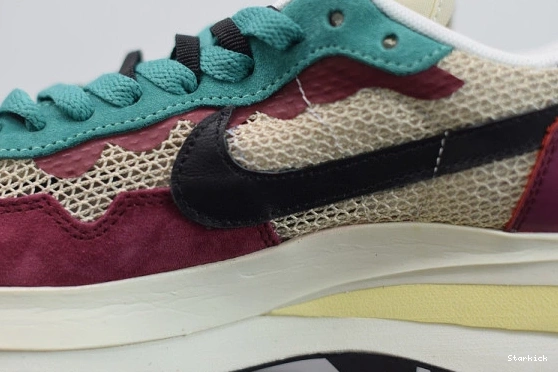 sacai  DD3035-200 Red Green Neptune  Vaporwaffle Nike Villain 0118